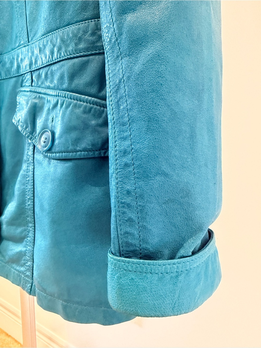 Danier Genuine Leather Turquoise Blue Utility Jacket Size Large - Picture 5 of 16